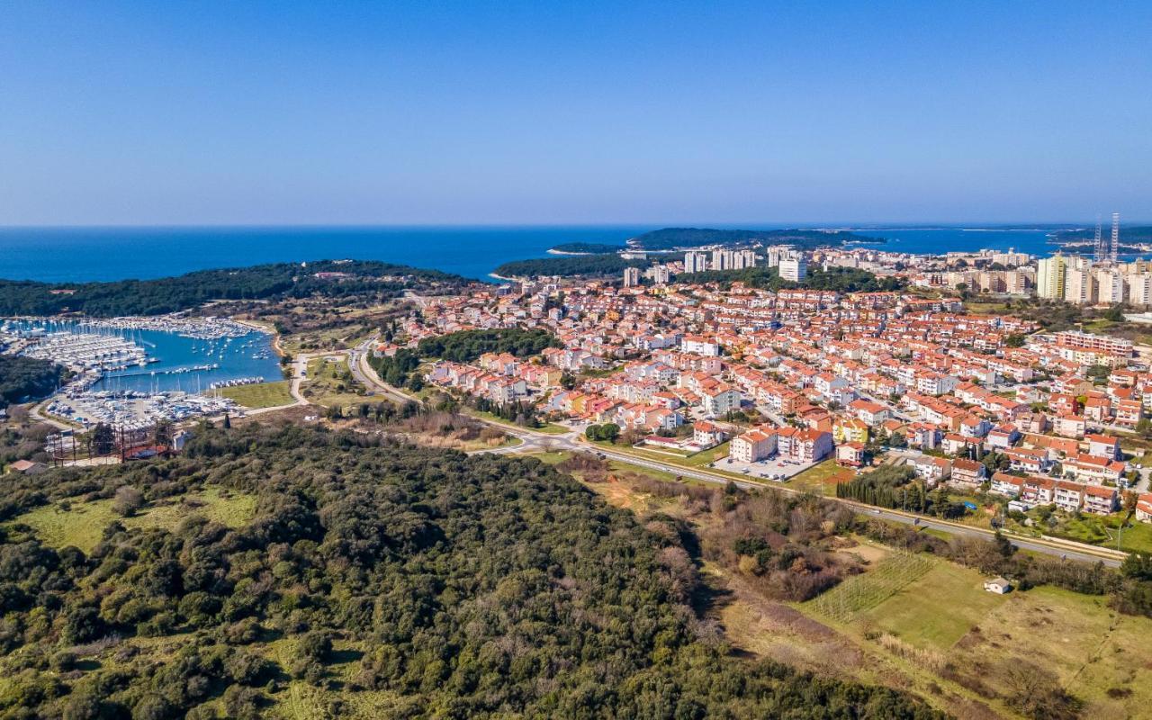 Apartment Blue Pula, New, Family Friendly, Comfortable, Free Parking And Wifi Exterior photo